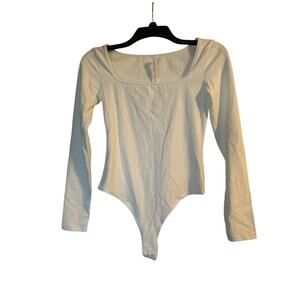 NWT CRZ Yoga Women's White Bodysuit U Neck Long Sleeve Size Small (4/8)